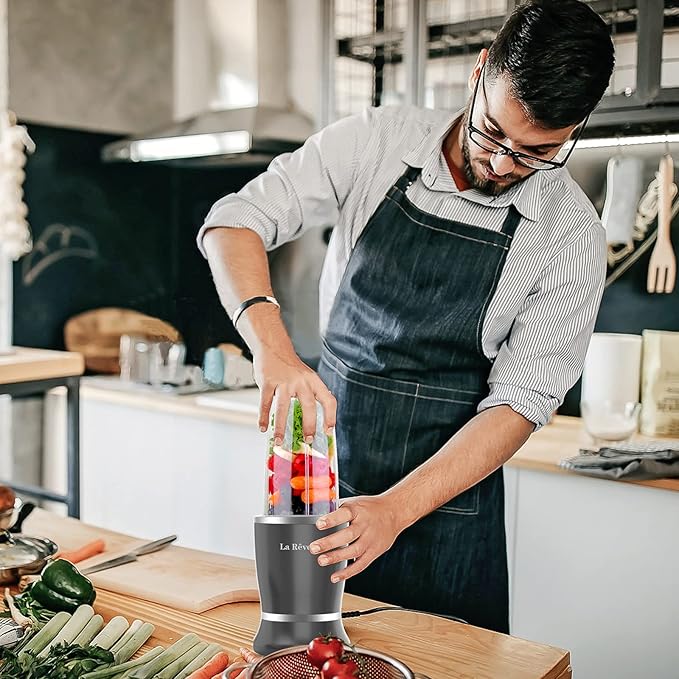 La Reveuse Personal Size Blender 250 Watts Power for Shakes Smoothies Seasonings Sauces with 1 Piece 15 oz Cup,1 Piece 10 oz Mug,BPA-Free (Black)