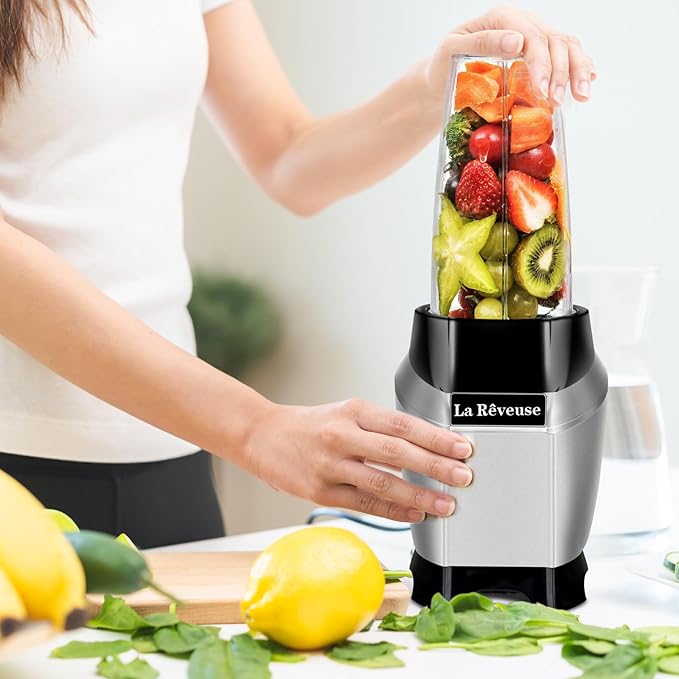 La Reveuse Personal Blender for Shakes and Smoothies 1000 Watt with 24 oz BPA-free Portable Travel Bottle, Dishwasher Safe (Silver)
