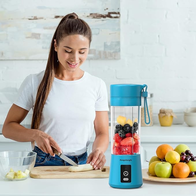 Portable Blender, Mini Personal Blender Bottles for shakes and smoothies，Cordless with USB-C Rechargeable To Go Mixer Electric Blender juicer Cup for Fruit Juice Protein mixes (Blue)