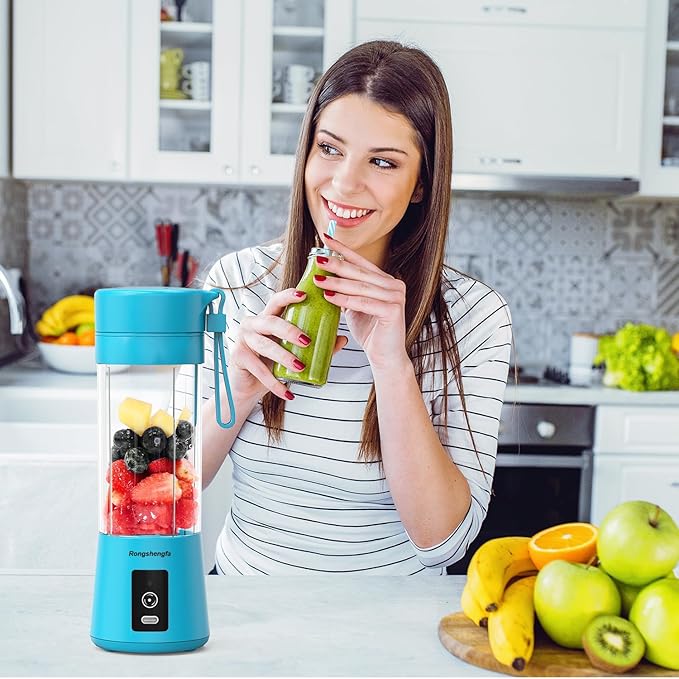 Portable Blender, Mini Personal Blender Bottles for shakes and smoothies，Cordless with USB-C Rechargeable To Go Mixer Electric Blender juicer Cup for Fruit Juice Protein mixes (Blue)