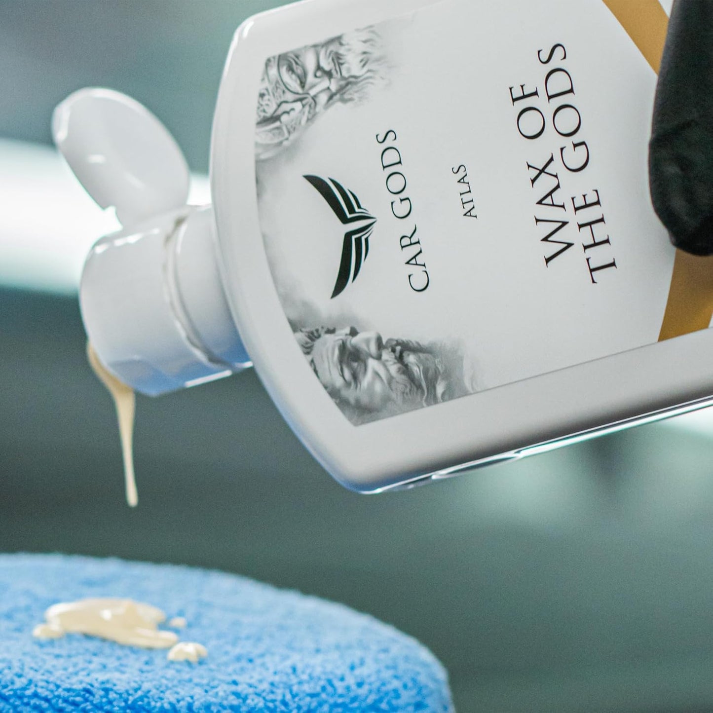 Car Gods Carnauba Wax Ultimum Perfectum, 17fl Oz - High Gloss Vehicle Shine Removes Minor Surface Defects Super Smooth Finish Hydrophobic Protection Beading Water Repelling Dirt Easy Use