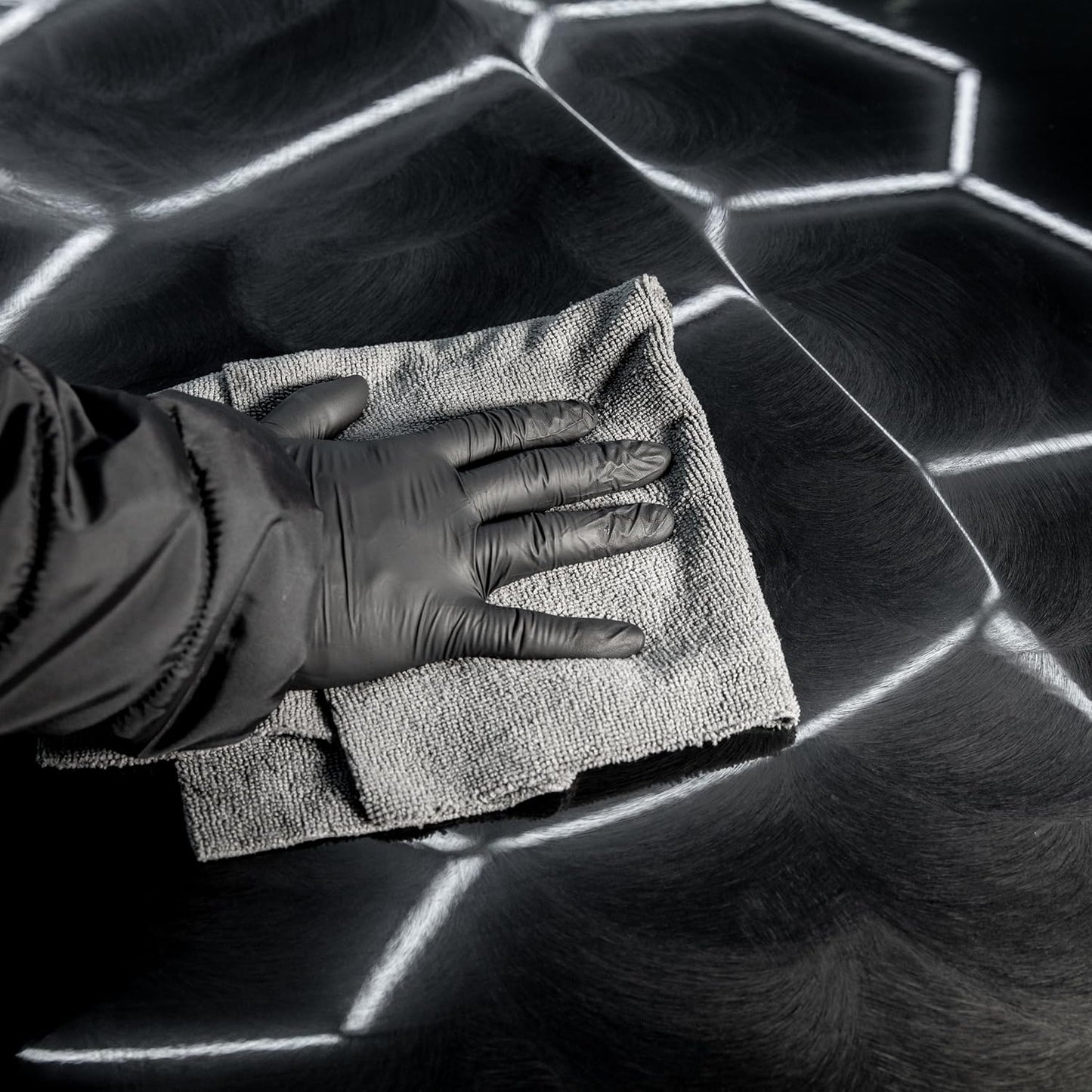 Car Gods Black Carnauba Wax Polish, Pigmented Formula 3 in 1 Removes Surface Oxidation, Blemishes and Minor Scratches, 17 Fl Oz